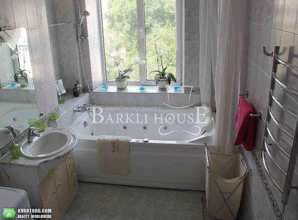 Rent out 3-room apartment. Киев,  Липская — photo 8