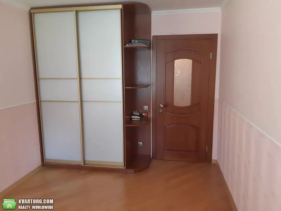 Rent out 3-room apartment. Киев,  Стадионная — photo 7
