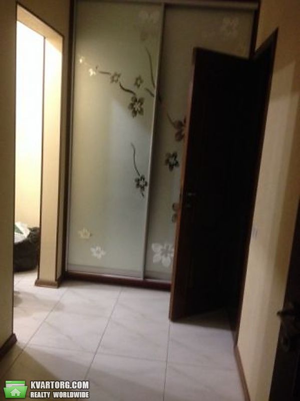 Sell 2-room apartment. Киев,  Урловская — photo 2
