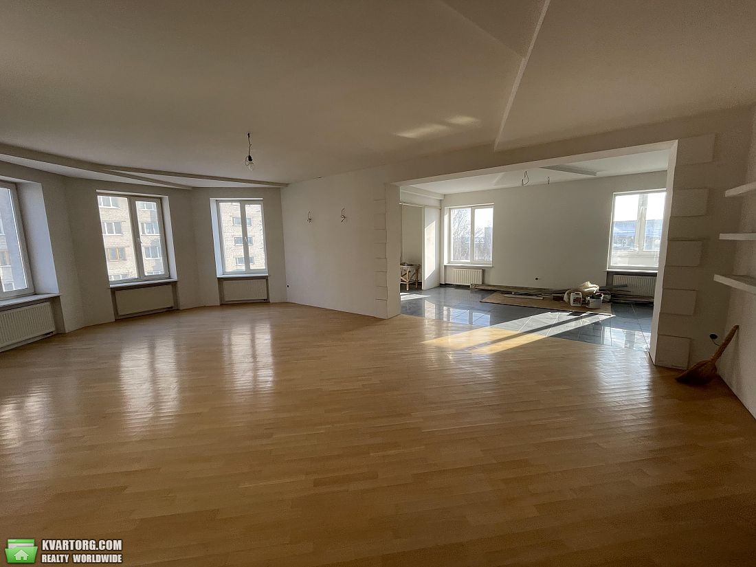 Sell 3-room apartment. Луцк,  Коперника — photo 1