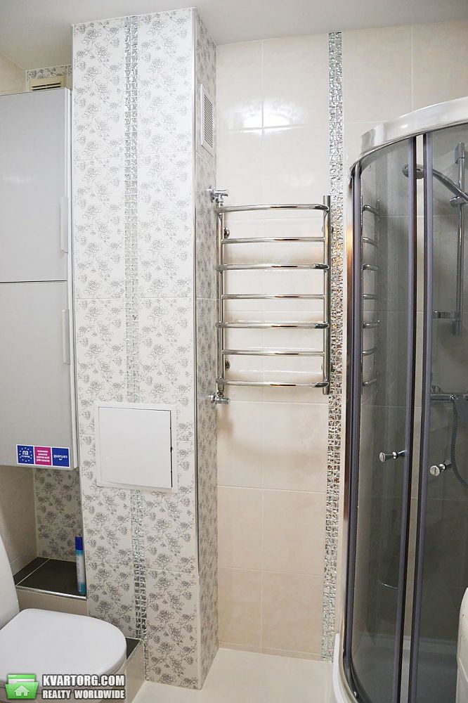 Rent out 2-room apartment. Киев,  Предславинская — photo 2
