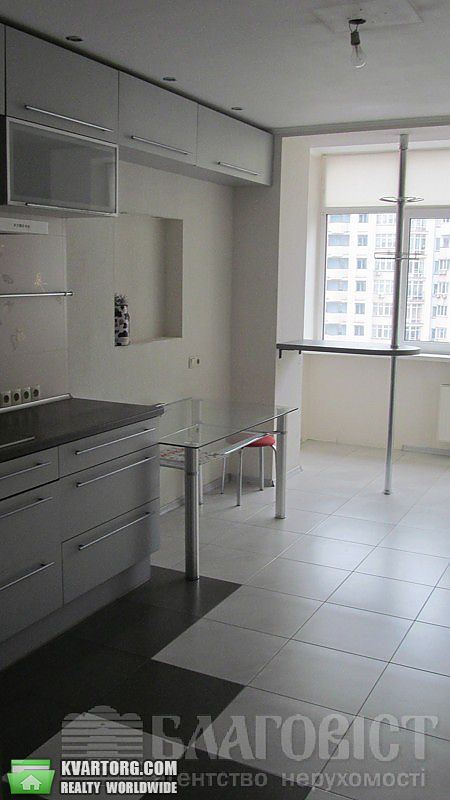 Sell 2-room apartment. Киев,  Ломоносова — photo 2