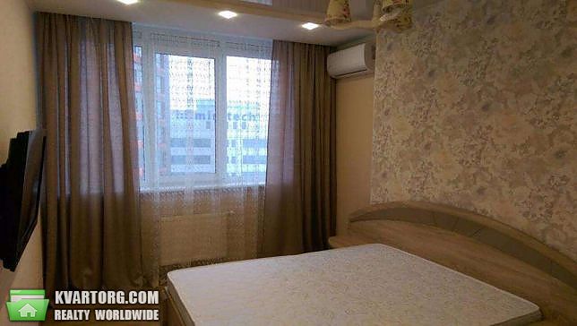 Rent out 2-room apartment. Киев,  Лепсе бул — photo 1