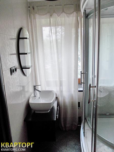 Rent out 2-room apartment. Киев,  Леси Украинки бул — photo 5