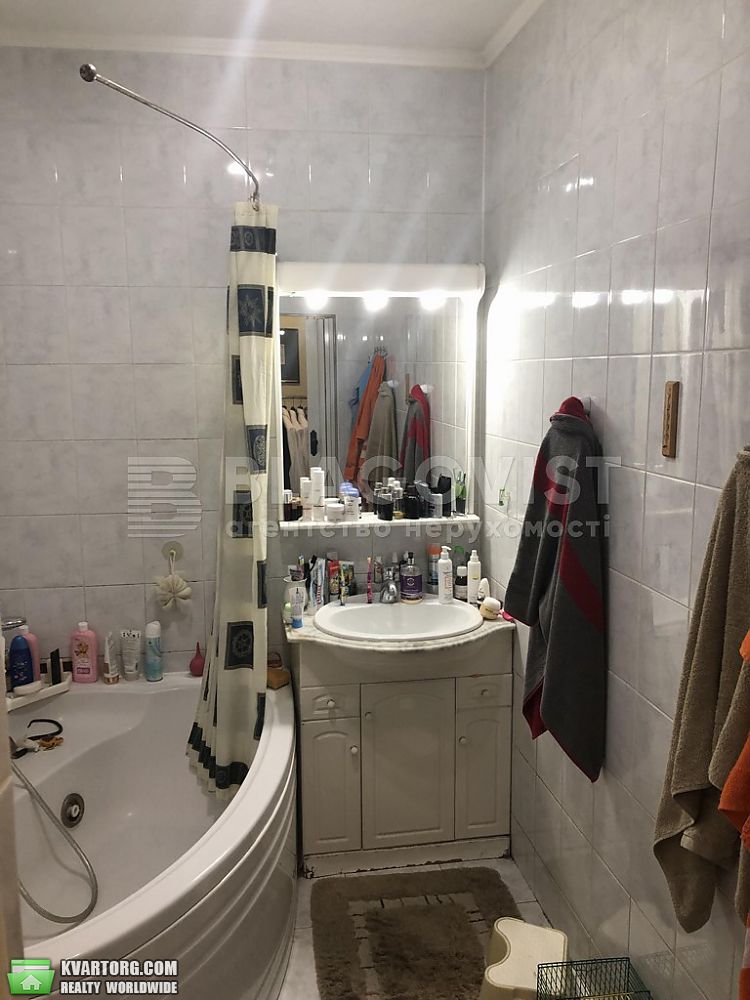 Sell 2-room apartment. Киев,  Набережно-Крещатикская — photo 4