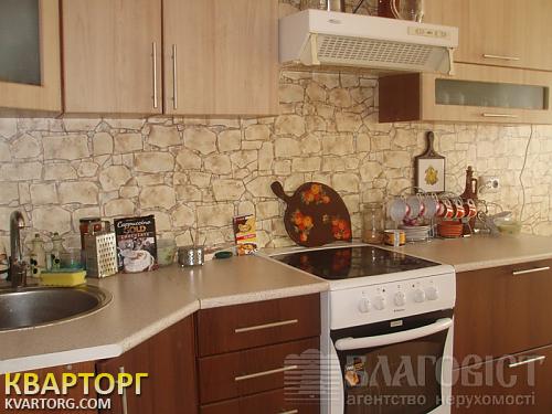 Sell 2-room apartment. Киев, Урловская — photo 3