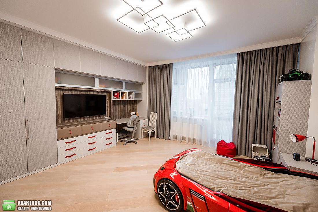 Sell 5-room apartment. Киев,  Старонаводницкая — photo 8