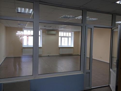 Rent out office. Киев, Ирининская — photo 5