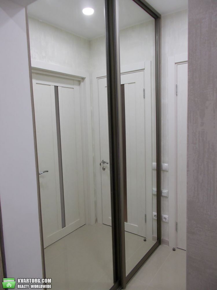 Sell 1-room apartment. Киев,  Григоровича-Барского — photo 3