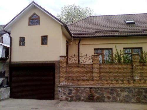 Sell house. Киев, Листопадная — photo 2