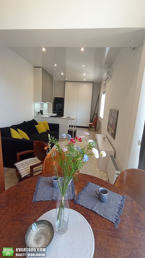 Rent out 1-room apartment. Киев, Залізнична — photo 3