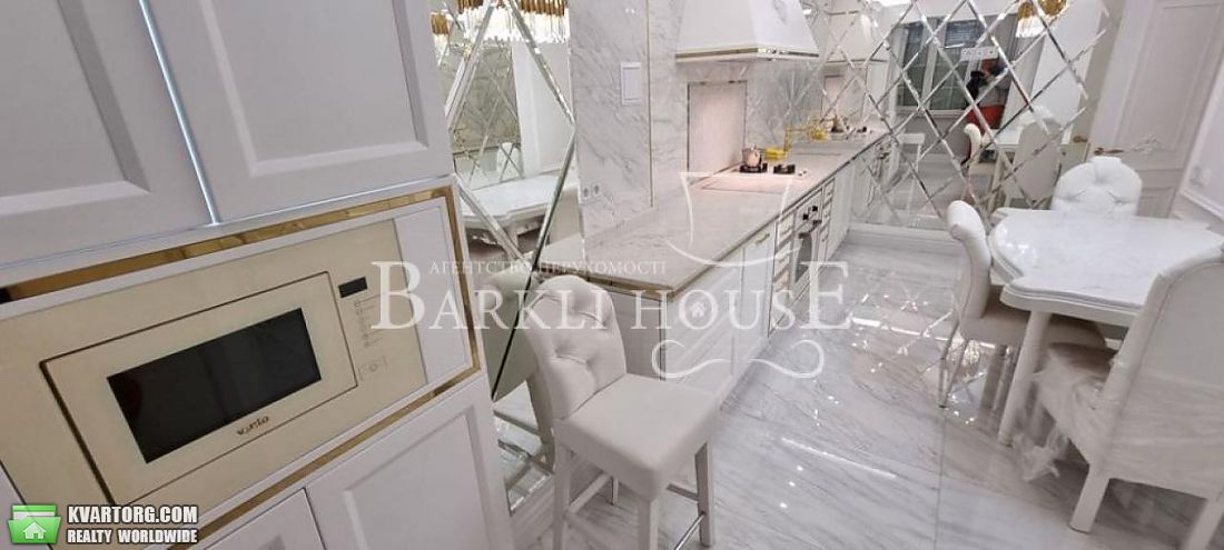 Rent out 4-room apartment. Киев,  Нижний Вал — photo 6