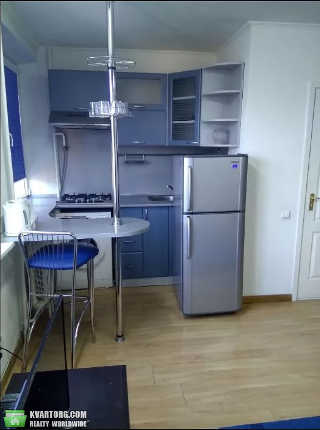Rent out 1-room apartment. Киев,  Лабораторный пер — photo 2