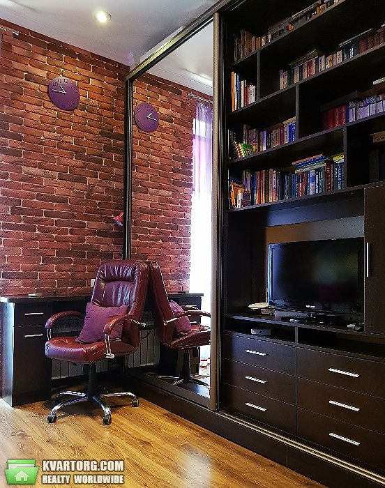 Rent out 1-room apartment. Киев,  Франко — photo 2