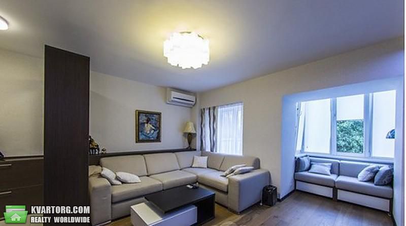 Rent out 2-room apartment. Киев,  Лысенко — photo 1