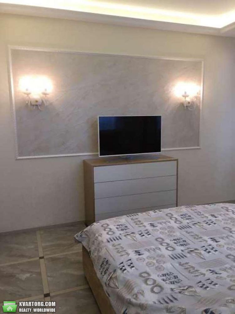 Rent out 2-room apartment. Киев,  Глубочицкая — photo 7