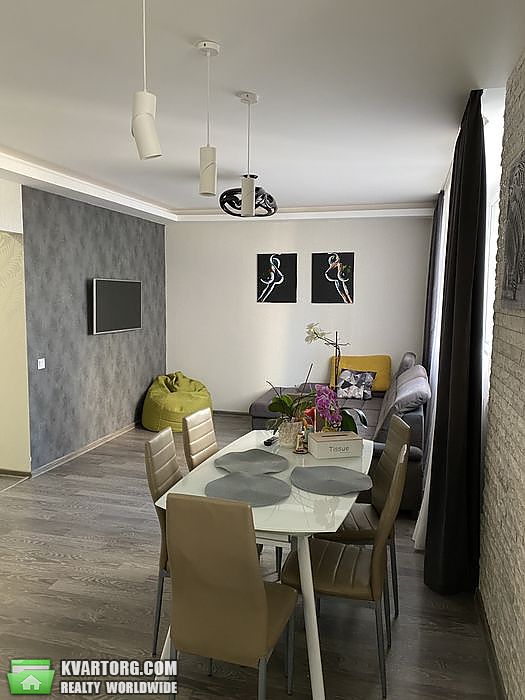Rent out 3-room apartment. Киев,  Пчелки — photo 3