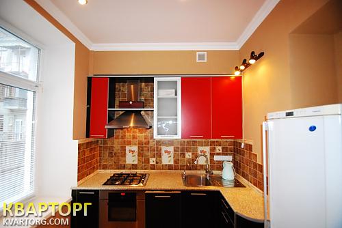 Rent out 2-room apartment. Киев,  Лысенко — photo 1