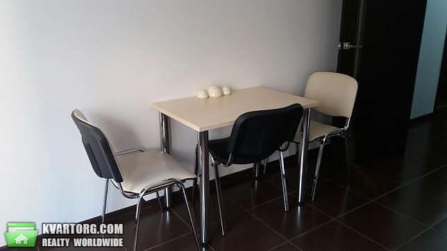 Rent out 1-room apartment. Киев,  Урловская — photo 4
