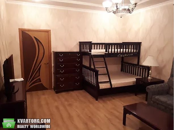 Rent out 2-room apartment. Киев,  Оболонская наб — photo 9