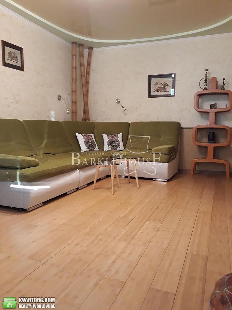Rent out 3-room apartment. Киев,  Суворова — photo 2