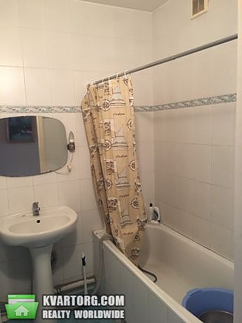 Rent out 2-room apartment. Киев,  Руденко — photo 7