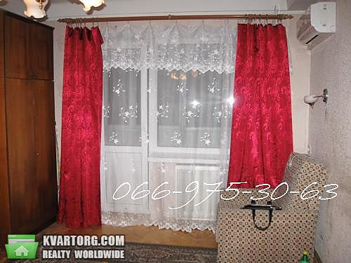 Rent out 1-room apartment. Киев,  Дегтяривская — photo 1