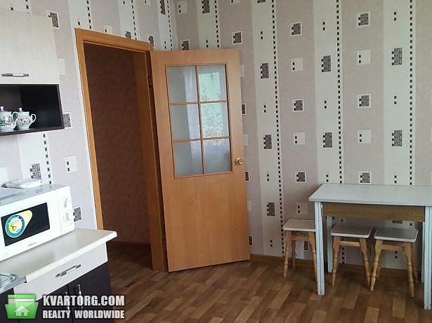 Rent out 2-room apartment. Киев,  Трутенко — photo 4