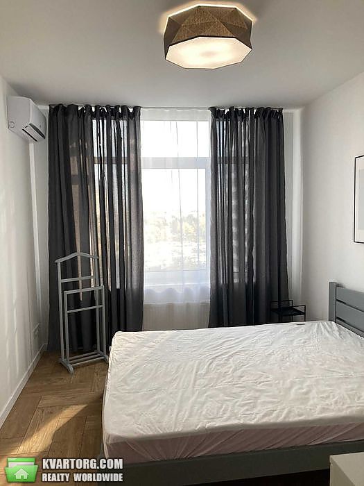 Rent out 2-room apartment. Киев, Сверстюка — photo 3