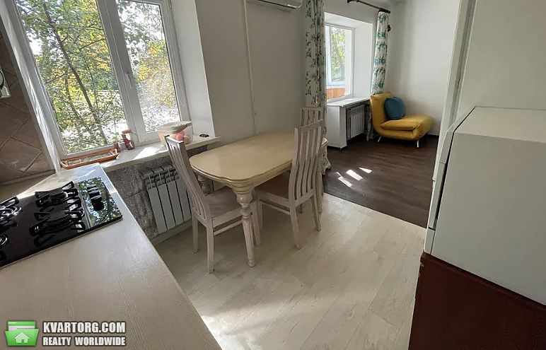 Sell 1-room apartment. Киев,  Салютная — photo 3