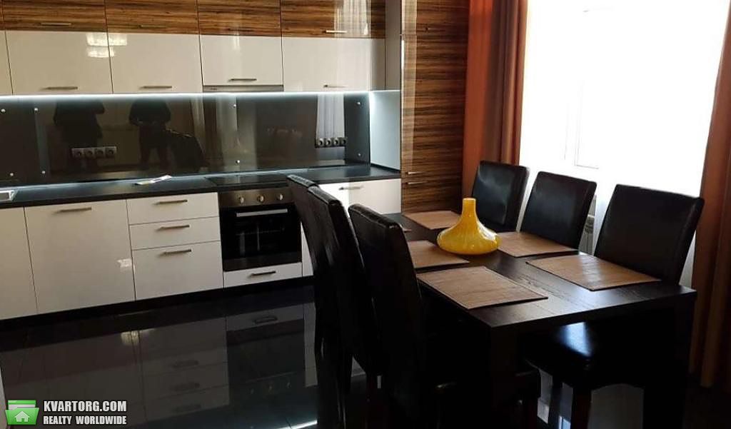 Rent out 4-room apartment. Киев,  Полтавская — photo 2