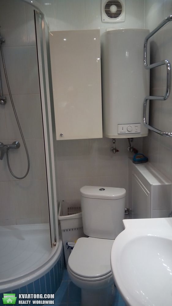 Rent out 2-room apartment. Киев,  Кургановская — photo 2