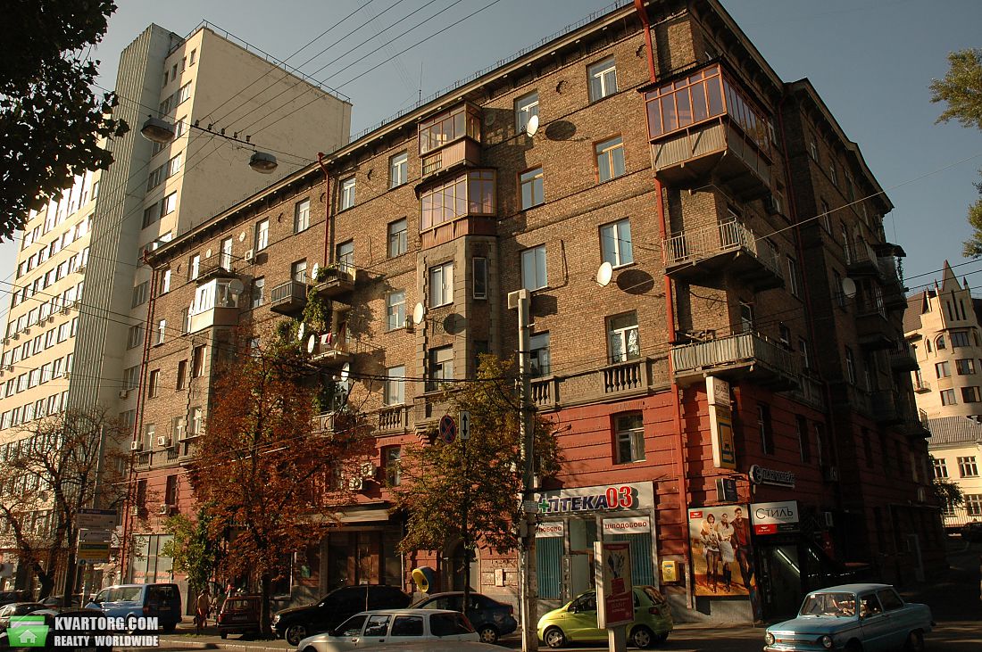 Sell 4-room apartment. Киев,  Шевченко бул — photo 1