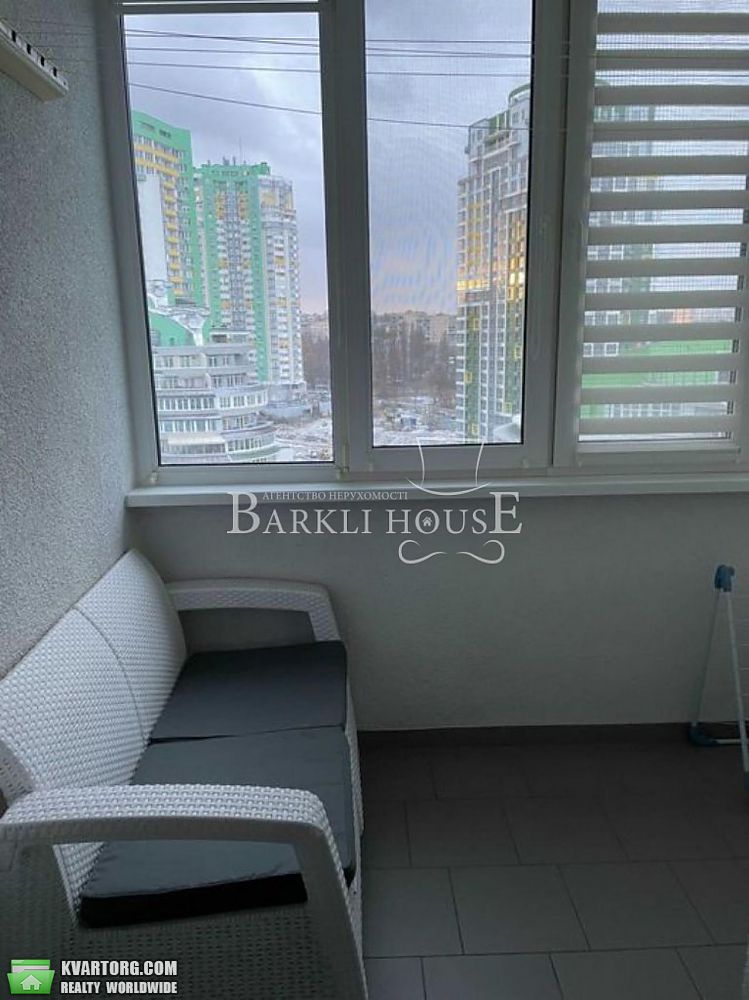 Rent out 3-room apartment. Киев,  Вышгородская — photo 7