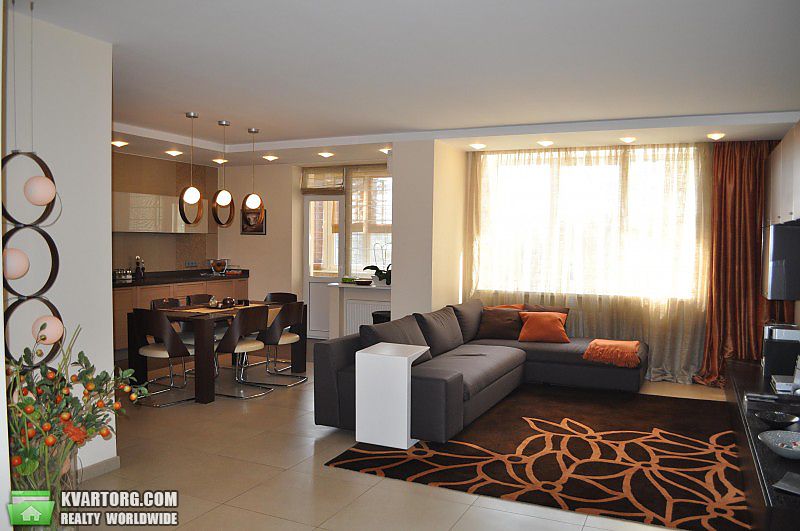 Rent out 3-room apartment. Киев, Черновола — photo 1