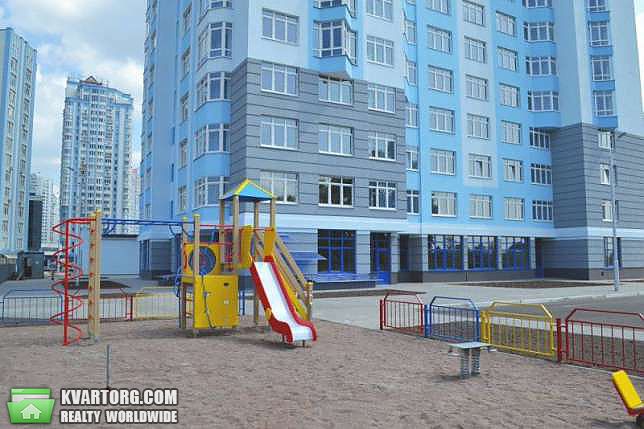 Rent out 2-room apartment. Киев, Бажана — photo 1