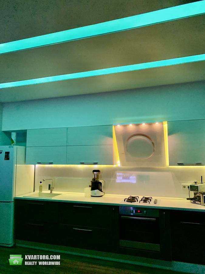 Rent out 1-room apartment. Киев, Замковецька — photo 2