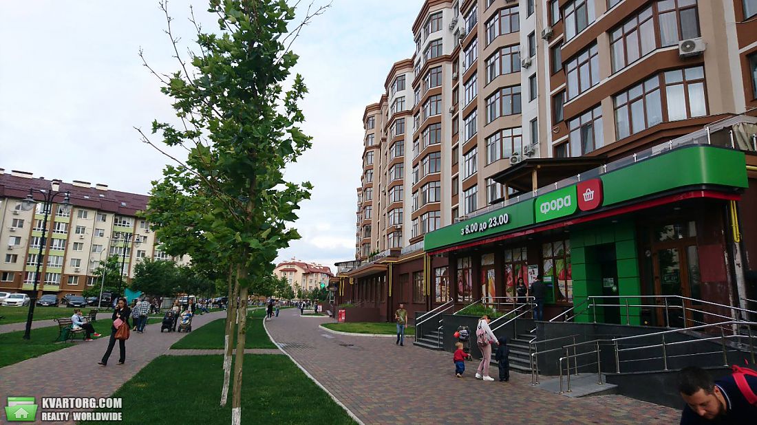 Rent out 1-room apartment. Киев, мира — photo 8