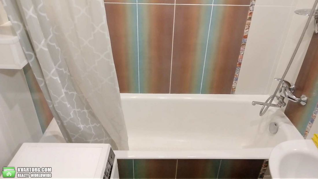 ���� 3-��������� �������� ����, ��.������������� ����� 70� - ���� 10