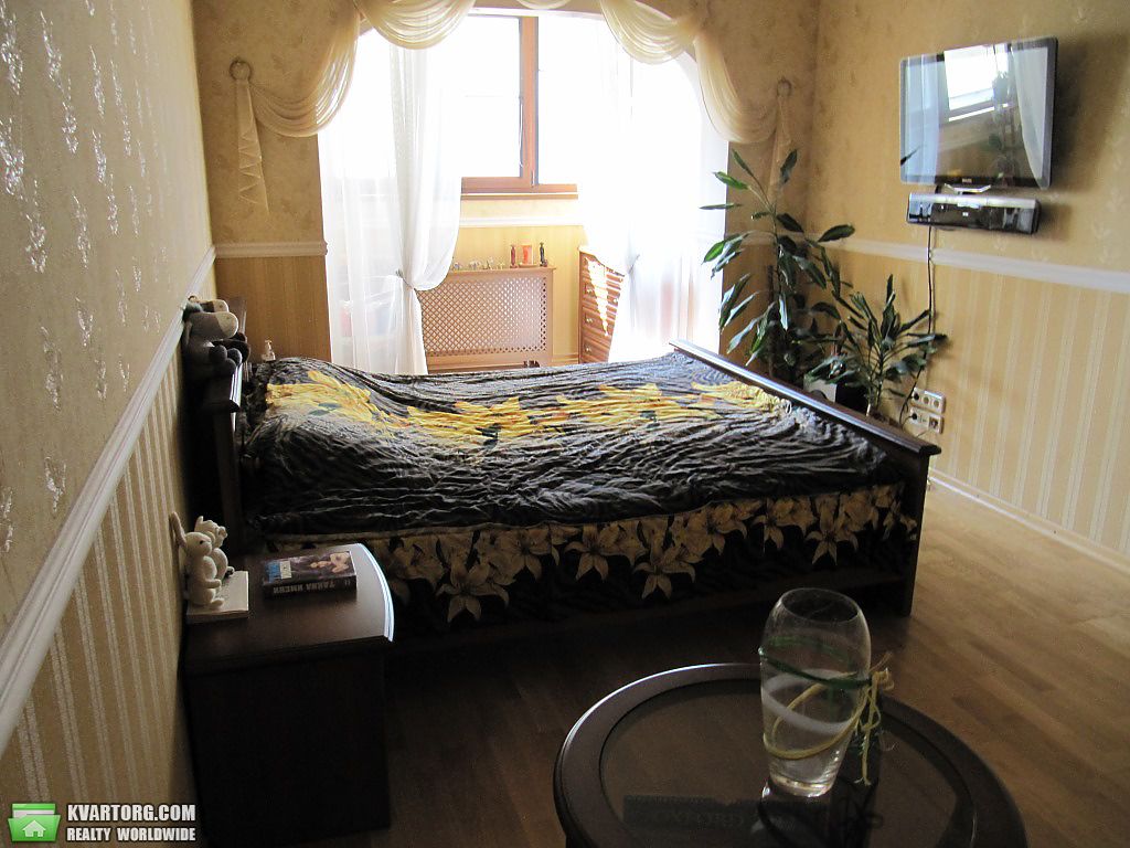 Rent out 2-room apartment. Киев,  Правды пр — photo 4