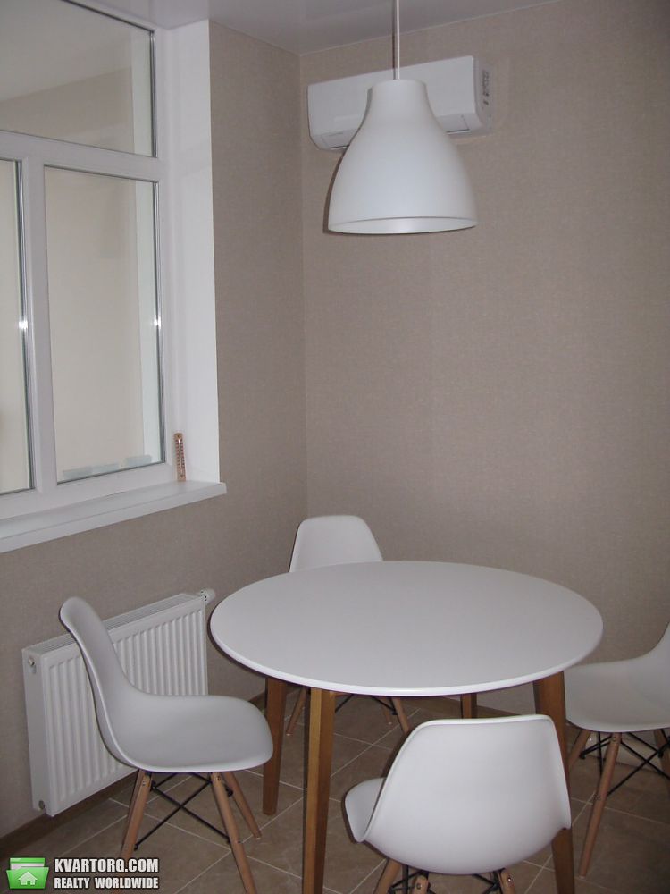 Rent out 2-room apartment. Киев,  Победы пр — photo 2