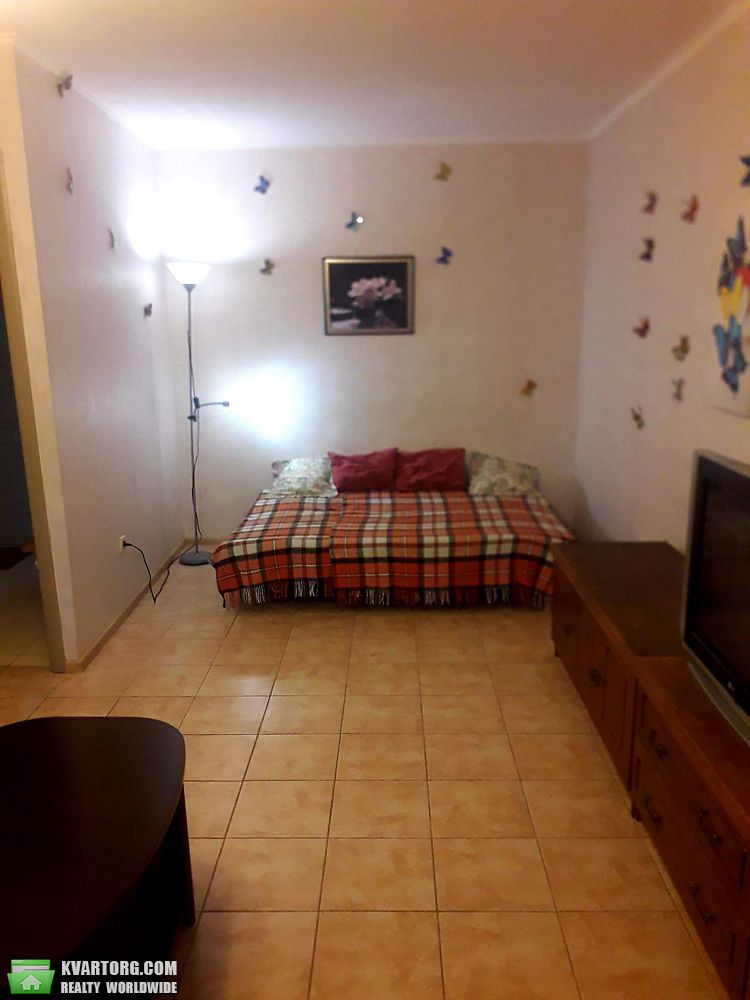 Rent out 1-room apartment. Киев,  Демиевская — photo 2