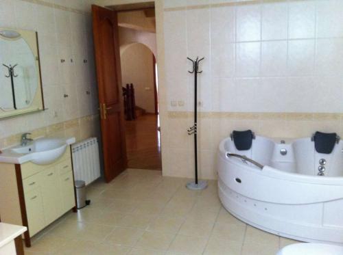 Rent out house. Киев, Киевская — photo 2