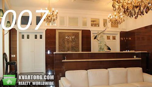 Rent out 4-room apartment. Киев, Владимирская — photo 1