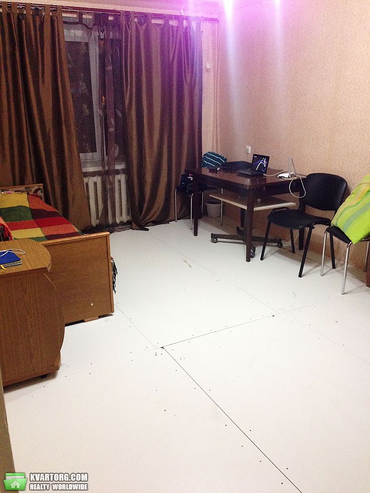 Sell 1-room apartment. Киев,  Ялтинская — photo 3