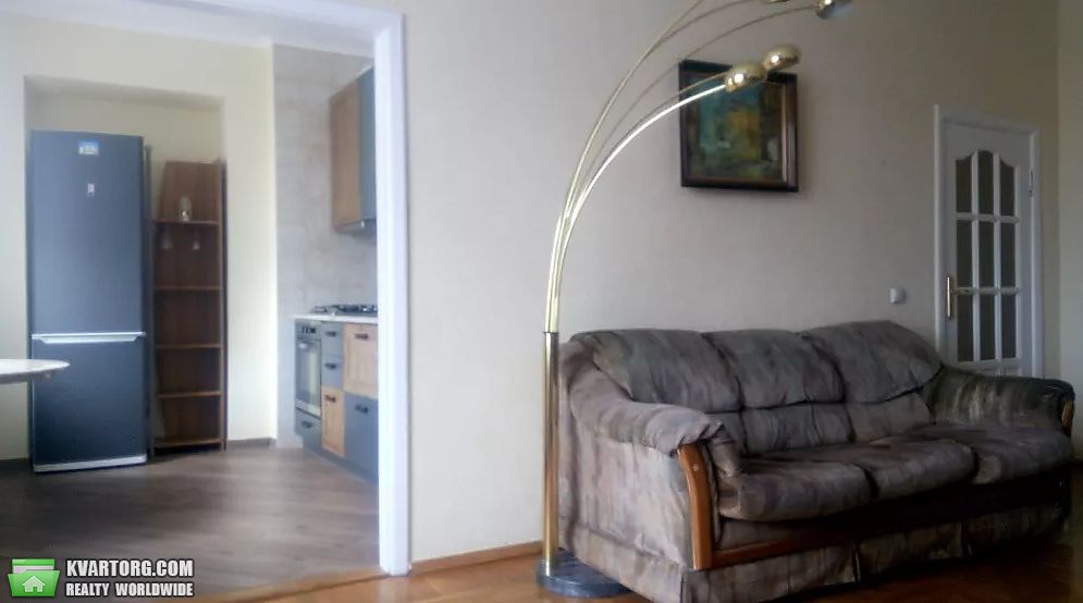 Rent out 3-room apartment. Киев,  Липская — photo 1