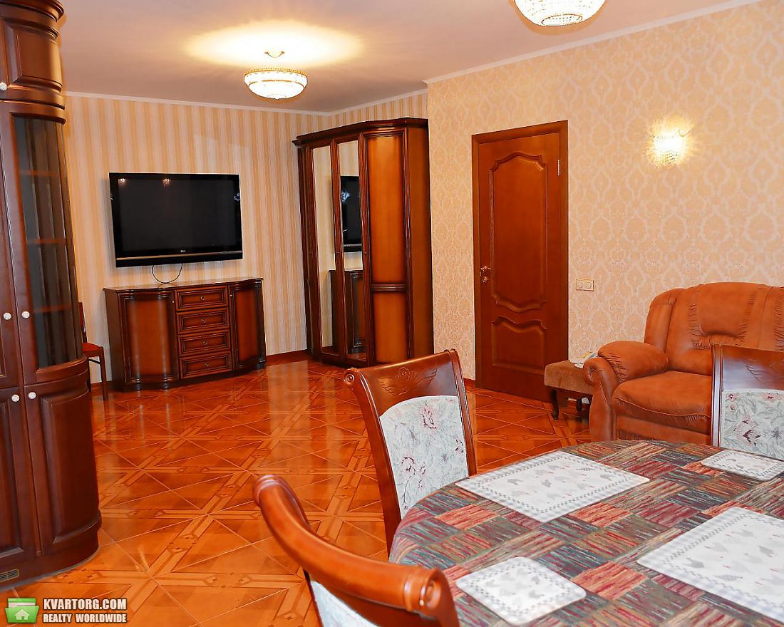 Rent out 2-room apartment. Киев,  Ярославский пер — photo 4