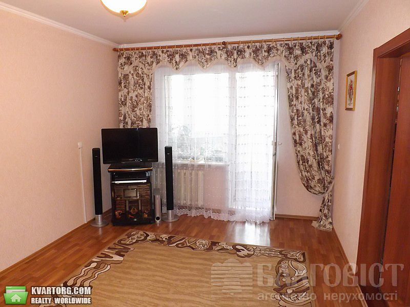 Sell 3-room apartment. Киев,  Пчелки — photo 2