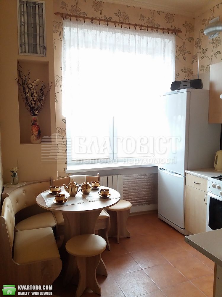 Rent out 2-room apartment. Киев,  Немировича-Данченко — photo 9