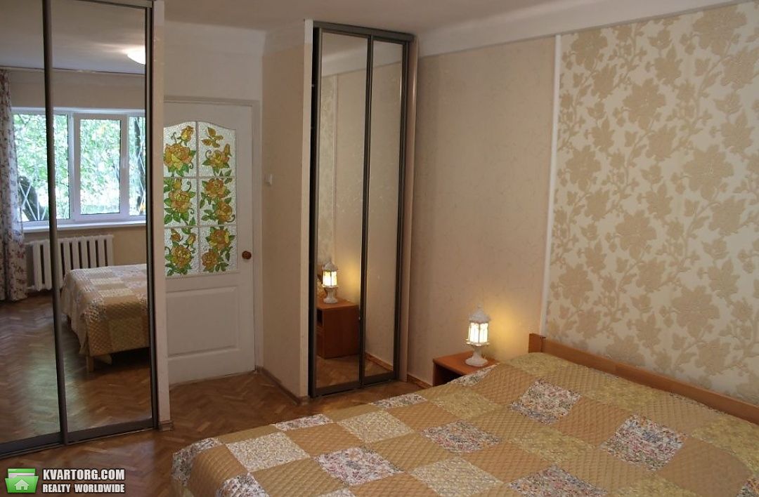 Rent out 2-room apartment. Киев,  Котовского — photo 5